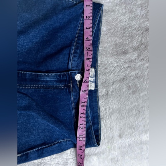 We The Free Just Float on Flare jeans womens size 27 - Picture 2 of 7